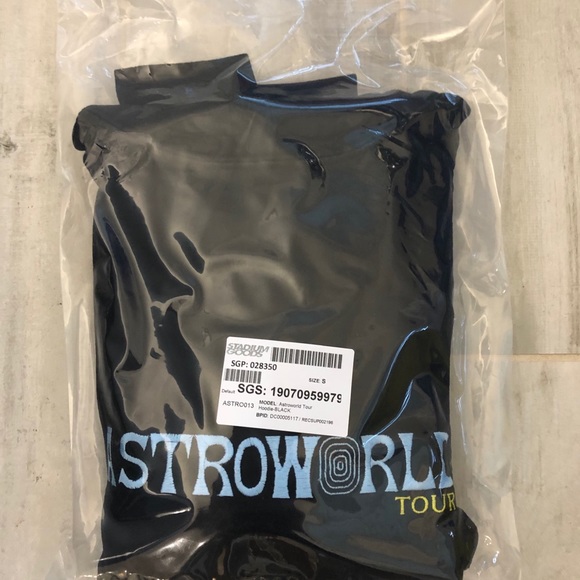 Travis Scott Astroworld Hoodie size Small - Picture 3 of 4
